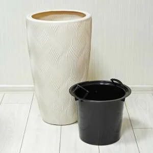 Кашпо Флэйм d40;h67,5см 61л (со вставкой 28,9х23см 13л) Белый М8885